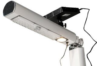 Prysznic zewnętrzny Aquaviva Quick z podświetleniem LED i z kranikiem do mycia stóp, biały Q825/9003-QL Aquaviva