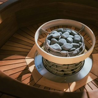 Kołnierz osadzający do pieca HUUM HIVE 12/15/18 kW – flansza nierdzewna do zabudowy w ławce